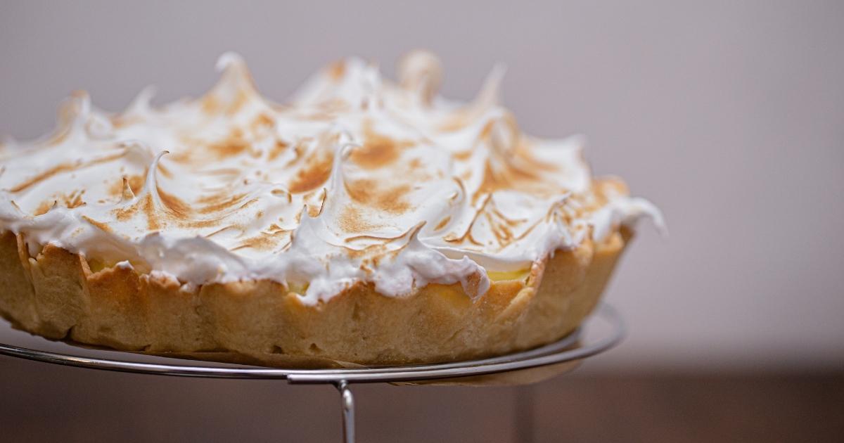 Torta de Limão com Suspiro