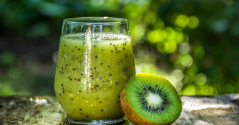 Suco Detox de kiwi e gengibre