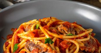 Fim do Mês Apertou? Veja essa Receita de Macarrão com Sardinha ao Molho Simples