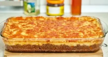 Escondidinho de Carne Moída na Travessa