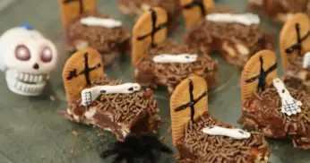 Palha Italiana de Cemitério para o Hallowen