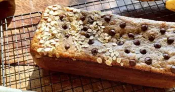 Bolo de Banana e Uva-passa