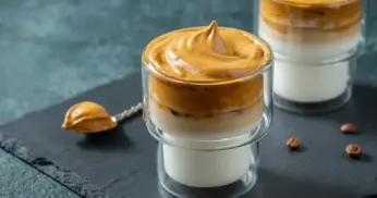 Café cremoso no liquidificador