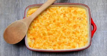 Macarrão com frango gratinado