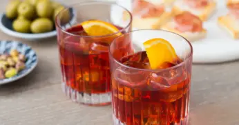 Negroni drink