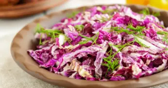 Salada de Repolho Cru