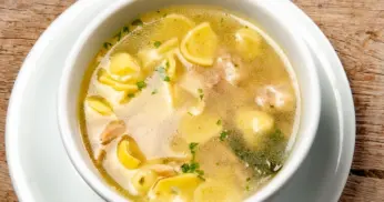 Sopa de Capeletti