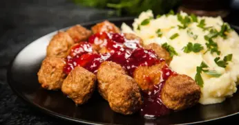 Receita de Almôndegas com Purê de Batatas