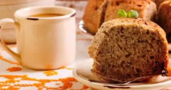 Receita de Bolo de Mel com Gingibre e Nozes