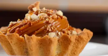 Cupcake com Recheio de Doce de Leite e Nozes