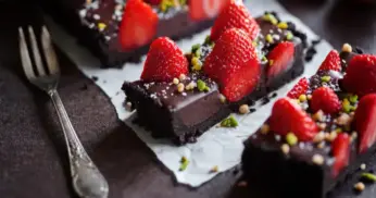 Receita de Torta de Chocolate com Morango