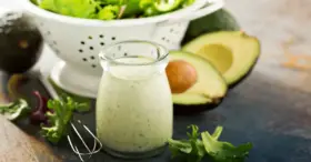 Receita de Molho Rancho de Abacate