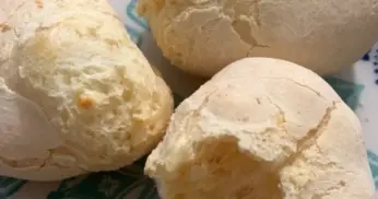 Receita de Pão de Queijo Doce com Leite