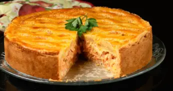 Receita de Torta de Bacalhau com Requeijão para Almoço em Família