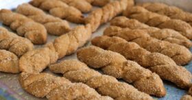 Banana Crunch: Delícia Crocante de Aveia em Biscoito Simples e Saboroso