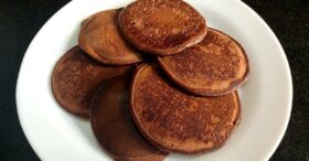 Delícias Fofinhas: Panquecas Americanas de Chocolate Perfeitas para seu Café da Manhã!