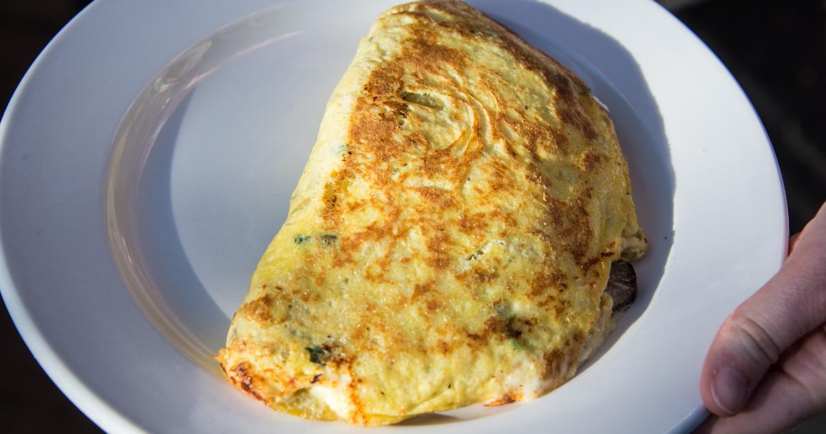 Omelete Saudável e Sem Óleo Delícia Nutritiva em Poucos Passos