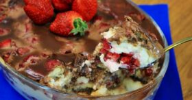 Pavê de Chocolate Com Morango Para uma Sobremesa Maravilhosa