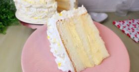 Receita do Bolo Nuvem de Maracujá: Aprenda a Fazer essa Massa Super Fofinha Com 3 Ingredientes