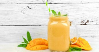 Suco Cremoso de Manga com Leite de Coco