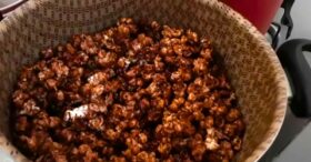 Pipoca de Chocolate Crocante Caseira: O Toque Especial para Seu Filme!