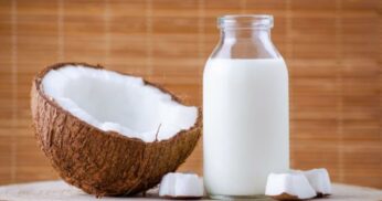 Aprenda a Fazer Leite de Coco Versátil para Qualquer Receita