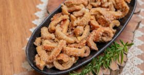 Como Fazer Torresmo Sequinho e Crocante