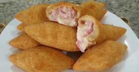Enroladinho de Presunto e Queijo Com Massa Básica
