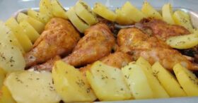 Frango Assado com Batatas: Receita Rápida e Saborosa para um Jantar Delicioso