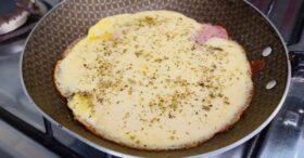 2 Minutos para um Café da Manhã Perfeito: Tapioca de Ovo com Apenas 3 Ingredientes