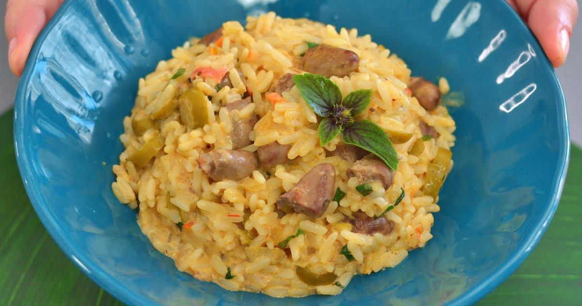 Arroz Cremoso com Coração de Frango na Frigideira Receita Simples e Irresistível