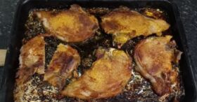 Bisteca Suína no Forno: O Segredo para Ficar Super Macia e Saborosa