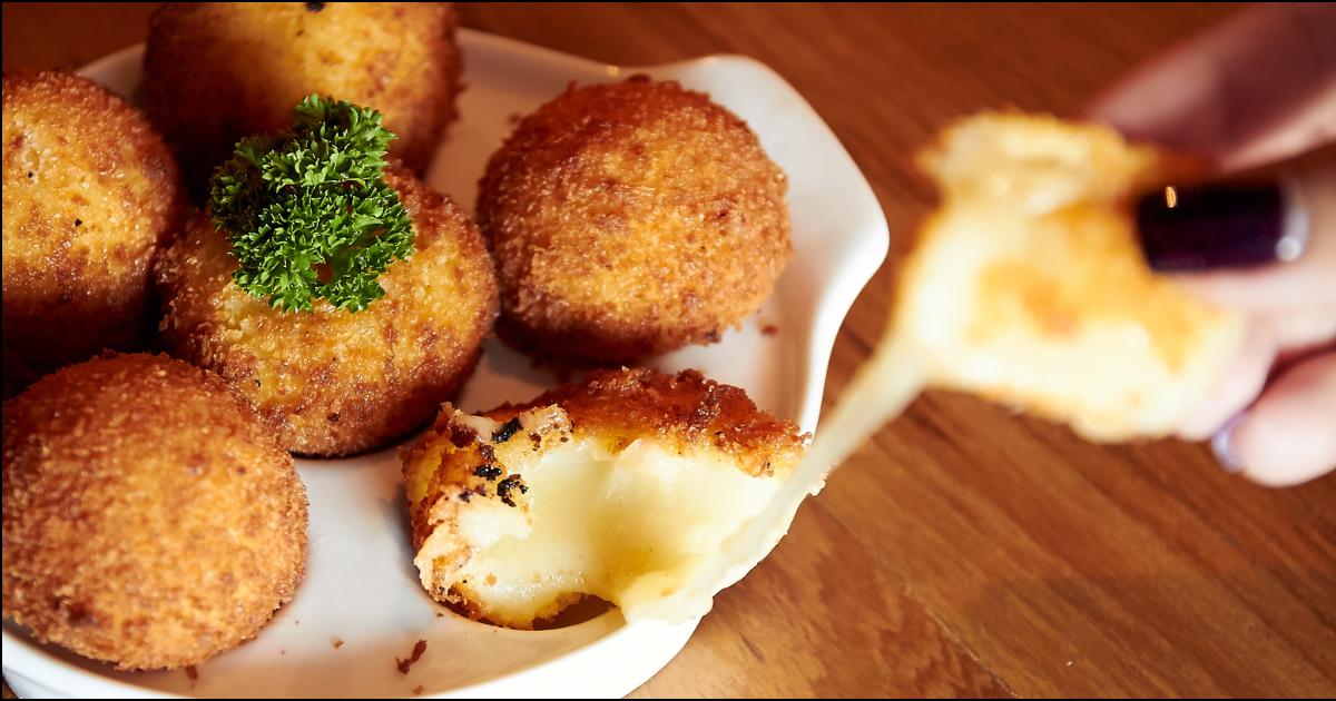 Bolinha de Queijo Sem Massa O Aperitivo que Você Nunca Experimentou Antes!