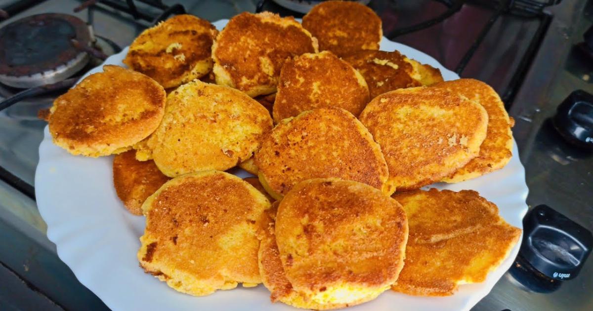 Bolinho de Fubá Sem Trigo e Sem Leite Rápido e Fácil com Apenas 3 Ingredientes!