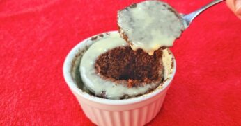 Bolo Low Carb em 2 Minutos: Sem Açúcar, Farinha ou Leite – Fácil e Delicioso!