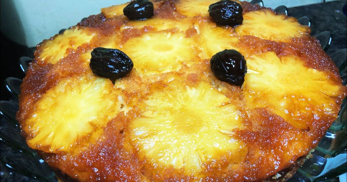 Bolo de Abacaxi Caramelizado Delícia Tropical Que Vai Te Encantar!