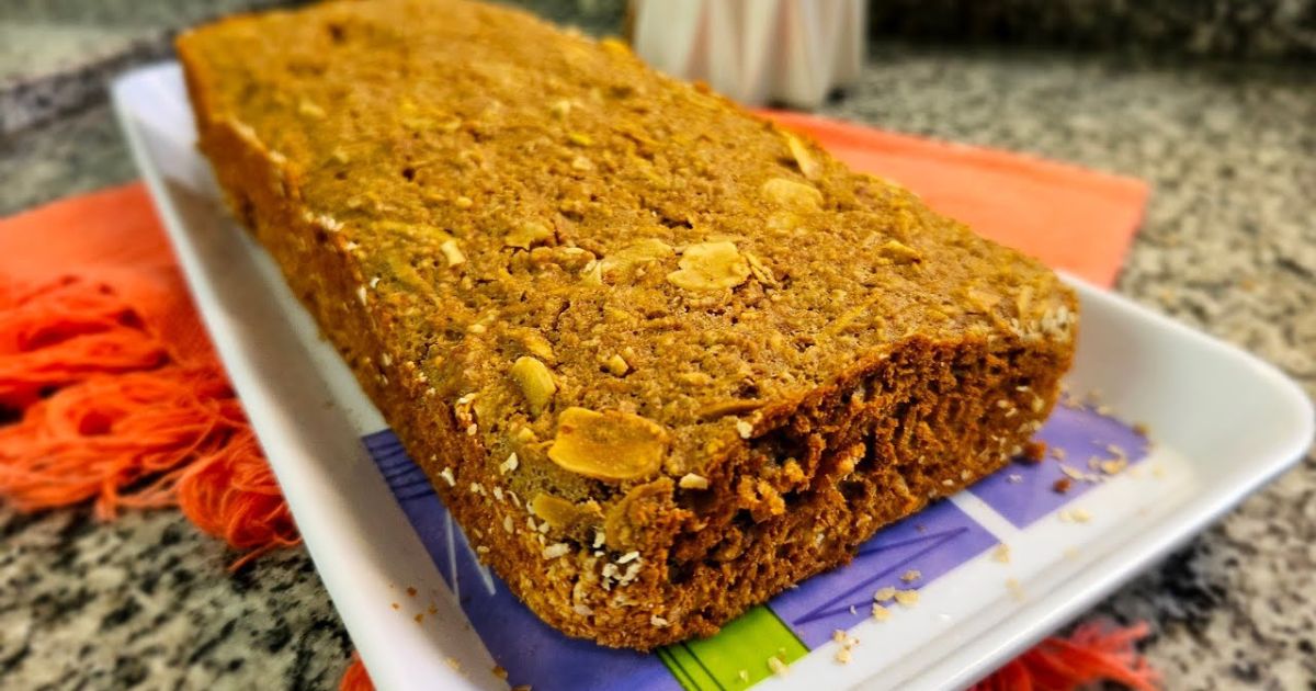 Bolo de Aveia, Banana e Maçã A Receita Sem Farinha de Trigo Que Vai Encantar Seu Café da Manhã