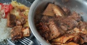 Costela de Boi na Panela de Pressão: Segredos para um Almoço de Domingo Irresistível