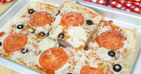 Pizza Sem Glúten e Sem Trigo: Receita Fácil e Irresistível com Massa Fina!