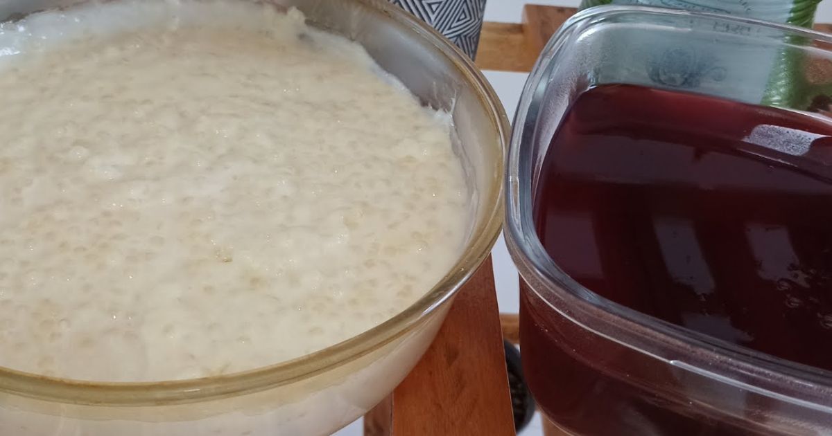 Sagu Cremoso com Calda de Vinho Tinto Uma Sobremesa Elegante e Refrescante