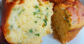 Bolo Salgado Fofinho com Recheio Personalizado: Fácil e Delicioso!