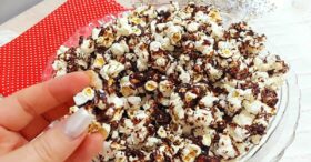 Pipoca de Chocolate Crocante e Sequinha: Receita Fácil