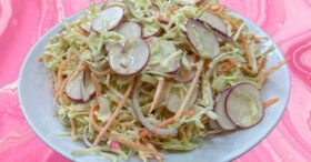 Salada de Repolho com Cenoura e Rabanete