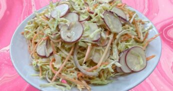 Salada de Repolho com Cenoura e Rabanete