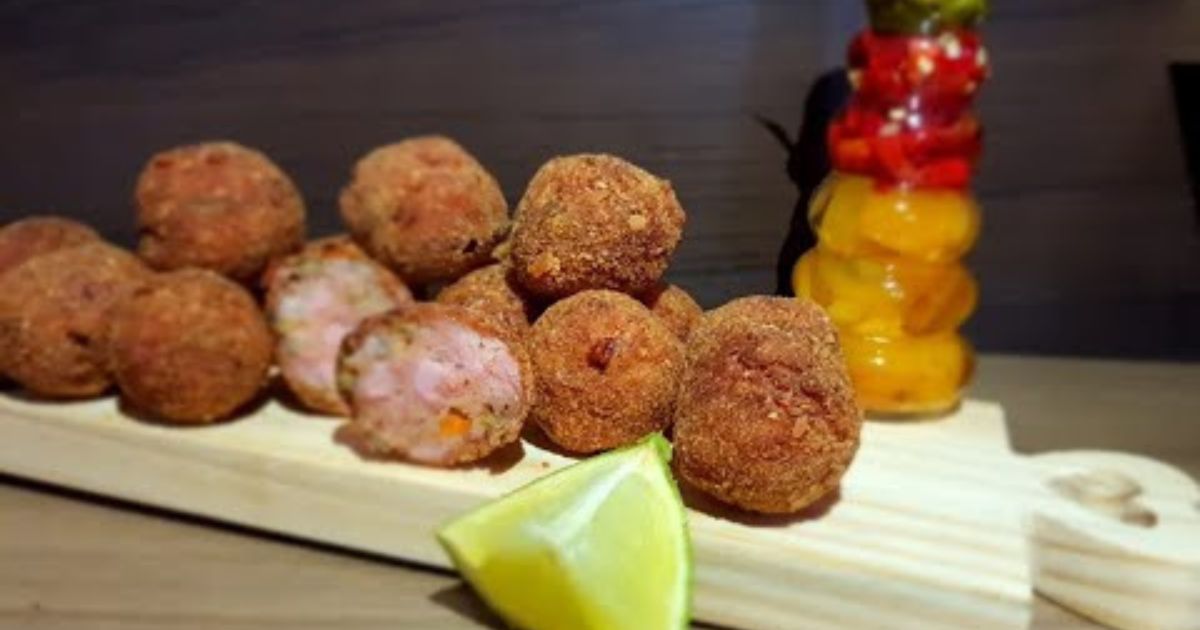 Bolinho de Linguiça de Boteco Fácil e Delicioso