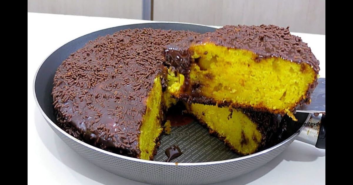 Bolo de Cenoura na Frigideira Pronto em 10 Minutos