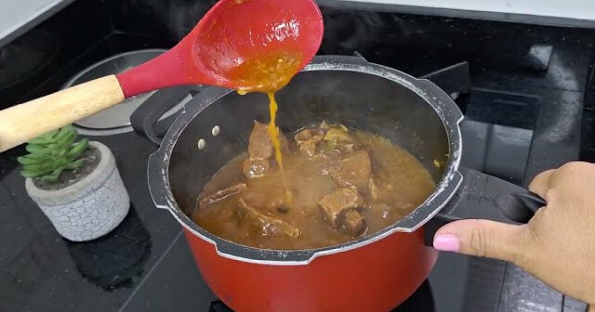 Carne de Panela ao Molho Sabor Incrível e Praticidade em Uma Só Receita!