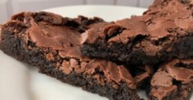 Brownie de Achocolatado Fácil com 5 Ingredientes