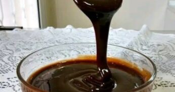 Calda de Chocolate Econômica: Sabor e Praticidade para Usar à Vontade!